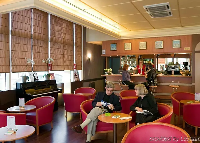 Centre Erlon Otel Reims